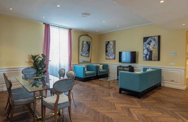 Apartment Bardi - Three Bedroom Villa, Sleeps 6