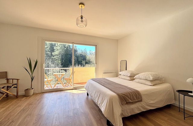 Studio close to the Spa and Park