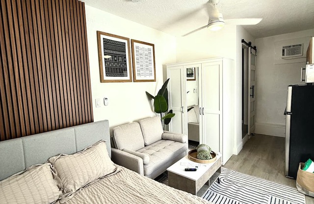 Tiny Studio Apartment Near St. Pete’s Vibrant Grand Central District
