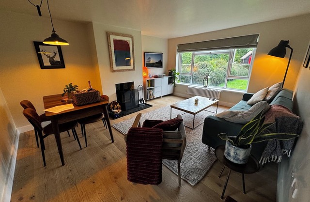 Charming New Forest property with a garden and countryside views in village hub