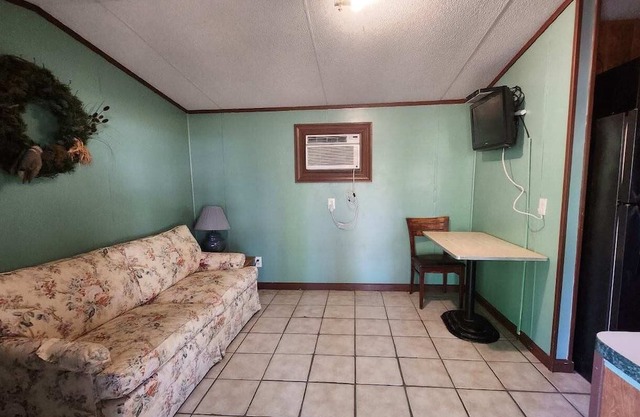 Pet friendly Lake View Cabin Rental near Coushatta, LA!