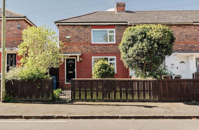 Long Stay 3BR House with Parking