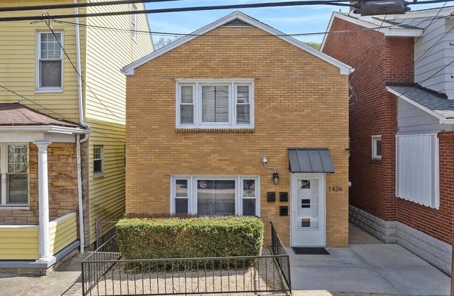 Stylish & Modern 2Bd Apt in Millvale/Lawrenceville
