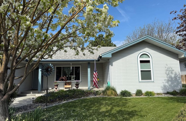 3-bedroom house in amazing Twin Falls with AC, WiFi