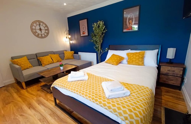 Open Mind Property - 2 Bed Room with Free Parking