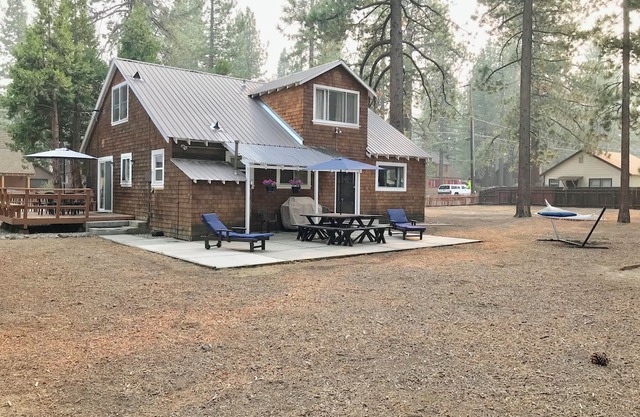 Regan Beach Cabin Retreat: 5BR home 1 block to Regan Beach, Lake Tahoe
