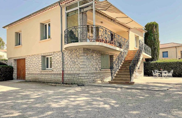 Lovely home in Sablet