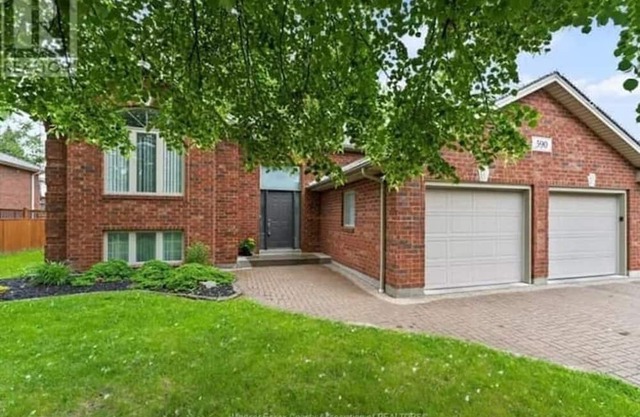 3 Bedroom basement unit with free parking and wifi