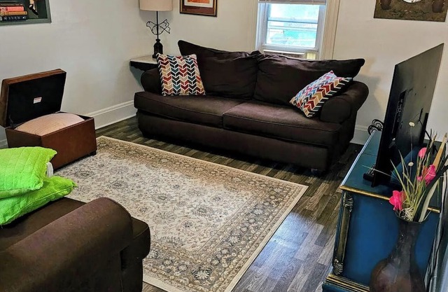 Your Cozy Home in Greensburg, Laurel Highlands, near Seton Hill, Excela Health