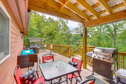 5 Mi to Harpers Ferry NHP Quiet Home with Deck