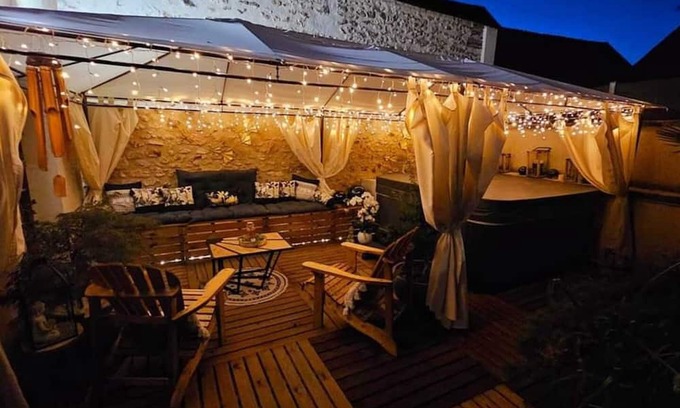 Saudoy Villa | Homerez - Villa for 16 ppl. with swimming-pool, jacuzzi and terrace at Saudoy