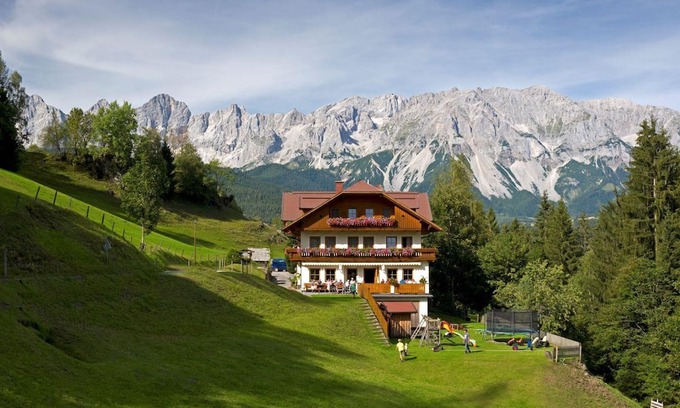 Pichl-Preunegg Other | Large double room with shower, toilet up to 2 nights - bank host