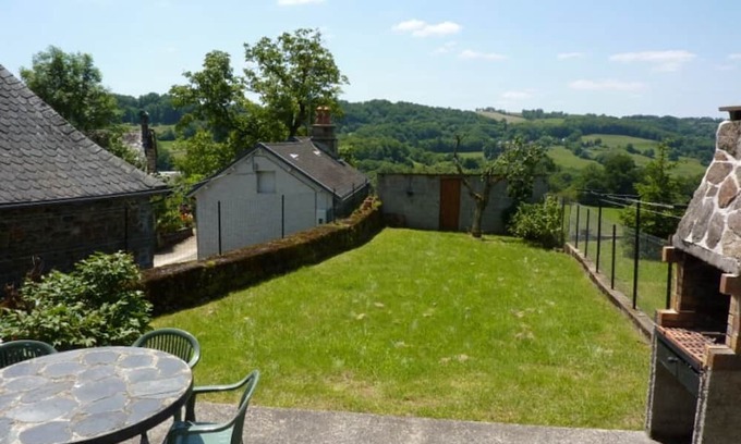Drugeac Cottage | Gite Drugeac, 4 bedrooms, 8 persons