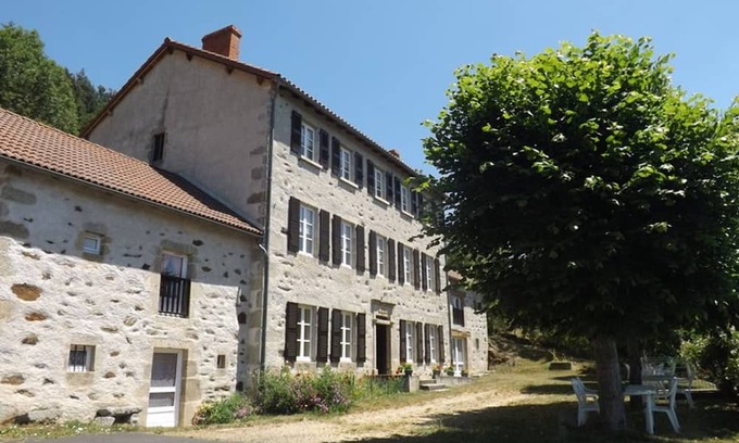 Lorcieres Cottage | Gite Lorcières, 2 bedrooms, 4 persons