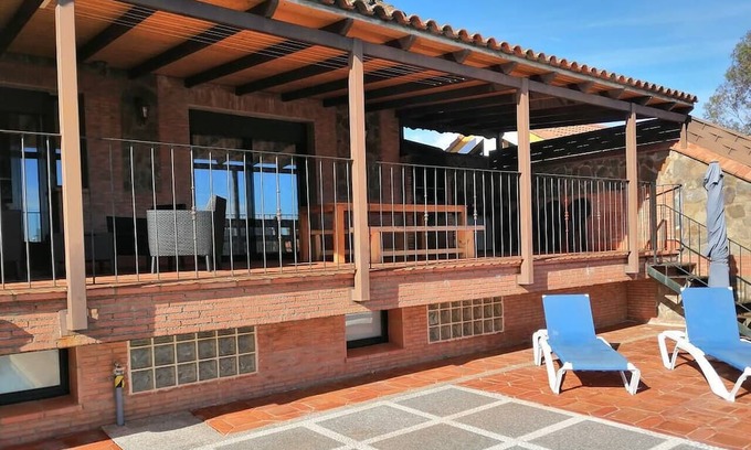Alia Ski Chalet | Homerez - Chalet for 10 ppl. with swimming-pool and terrace at Pantano de Cijara