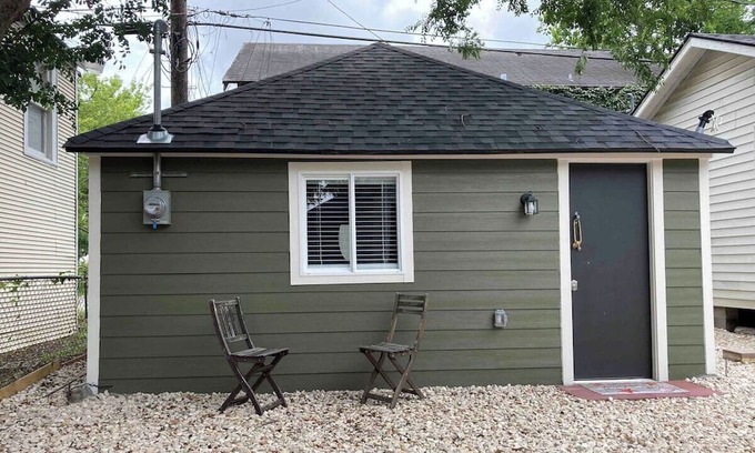 South Central Houston Apartment | The GREEN Tiny House