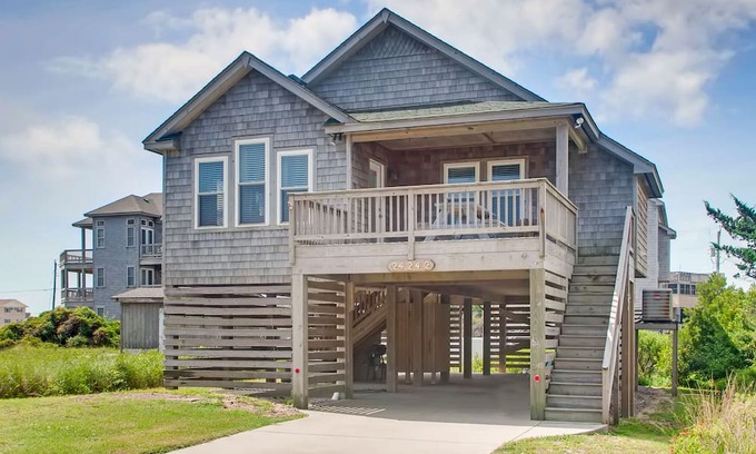 Rodanthe House | On Special - Charming cottage attractively decorated at the beach!