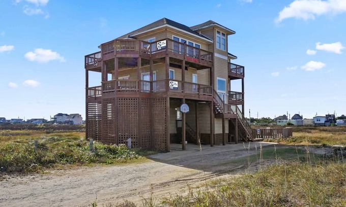 Rodanthe House | Semi-Oceanfront - Dog Friendly, Pool, Hot Tub, Game and Media Rooms