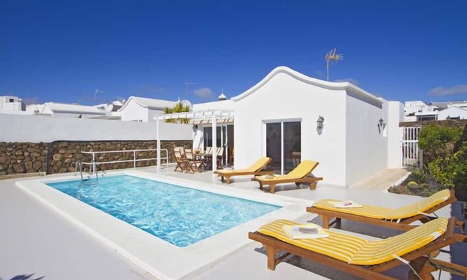 Tias House | Beautiful house with solarheated and private pool