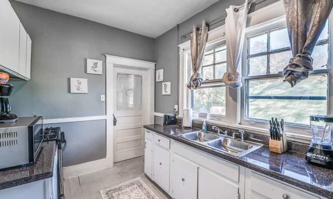 Memphis House | Rozelle Roost Both Units