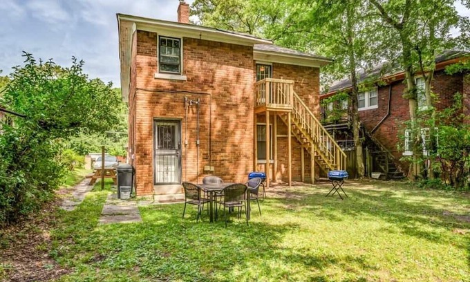 Memphis House | Rozelle Roost Downstairs