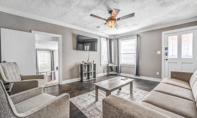 Memphis House | Browning Nest