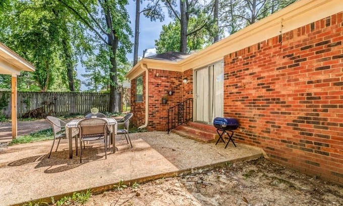 Hickory Hill House | Fox Hunt Hideaway
