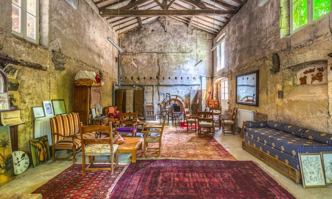 Montussan Villa | Charming 17th century mill 15 minutes from Bordeaux and Saint-Emilion