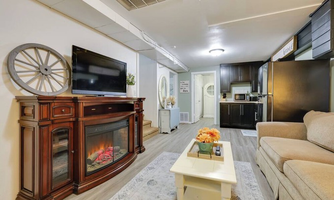 Nampa Apartment | 3 Mi to Ford Idaho Center: Retreat w/Grill!