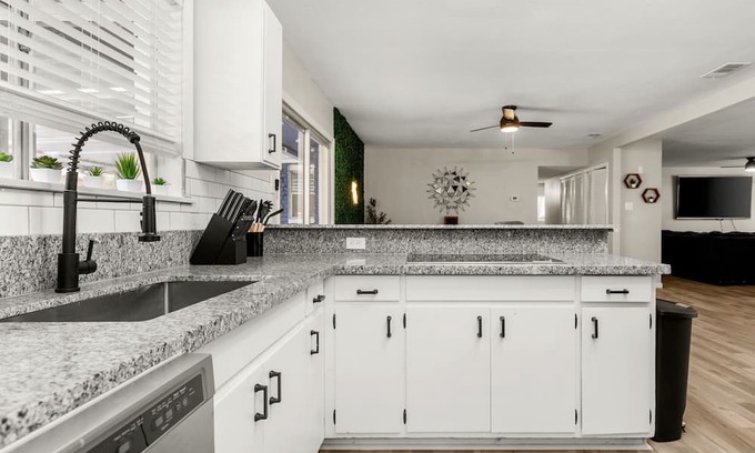 West San Antonio House | Charming 4-bedroom home in San Antonio with Pool, Sunroom, and game room