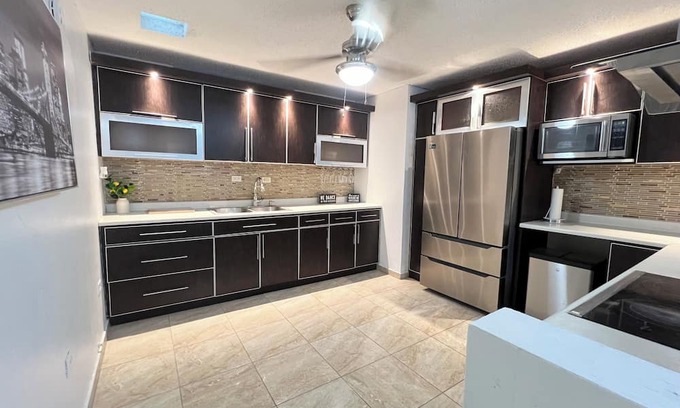 Rio Piedras House | Charming 3-bedroom house, pool and 5 min from SJU airport.