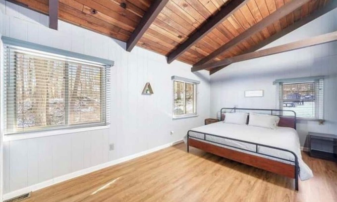 White Mills Cabin | Relax and Unwind: Your Home Away From Home in Hawley Pennsylvania !