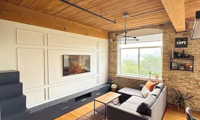 Parkdale Apartment | Prime location: The Noble Loft