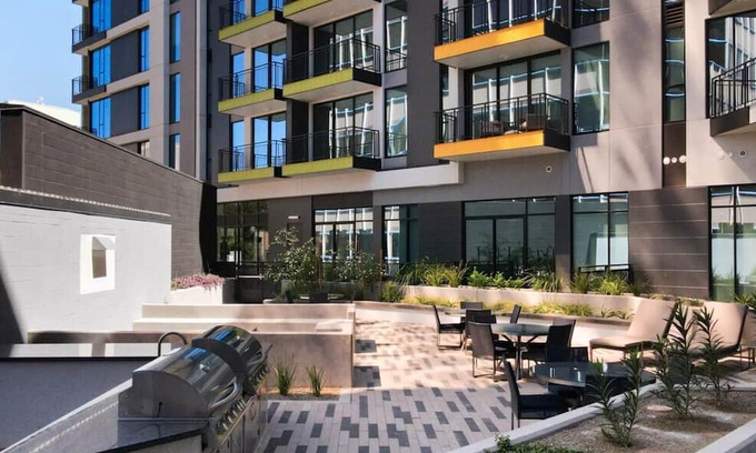 Downtown Tucson Apartment | Barsala l Vibrant 2BD, easy access to shopping, fast Wi-Fi