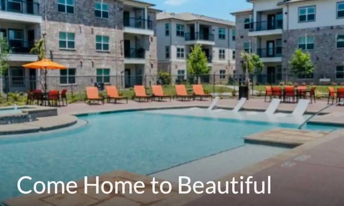 Texas City Apartment | The LagoonSide LoungeAway w/Pool/Parking/WiFi Pkg