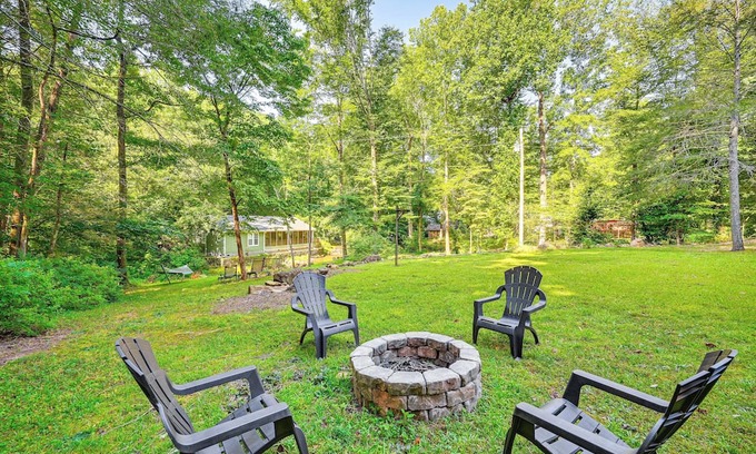 Marietta House | Riverfront Retreat: 1 Mi to Jones Gap State Park!