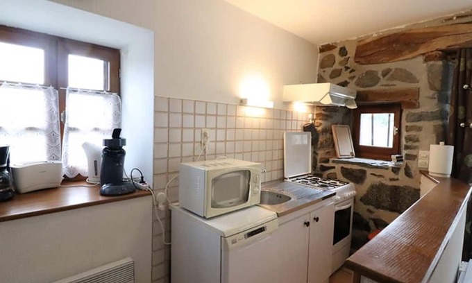 Meallet Cottage | Gite Méallet, 2 bedrooms, 4 persons