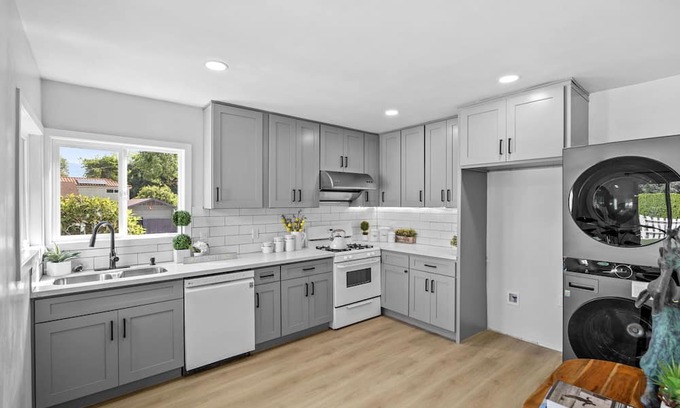 Altadena House | Romantic house 3B2B