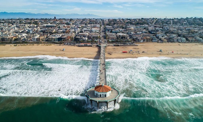 El Segundo House | Spend the summer near in Manhattan Beach!