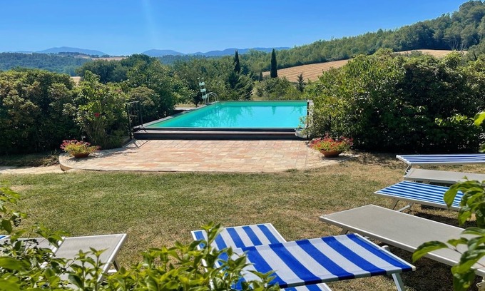 San Brizio Villa | Fantastic panoramic views - exc villa, pool + grounds - pool house - 12 guests