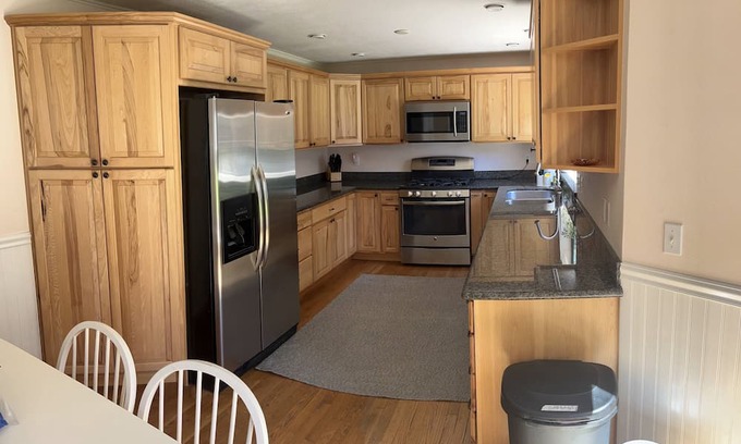 Bothell House | Great outdoor space, Family friendly! Close to Woodinville.