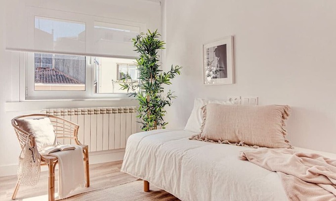 La Coruna Apartment | Main Street Deluxe Apartment