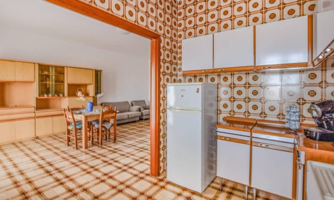 Calalunga-Pietragrande Apartment | Pack your bags and look forward to relaxing days in this holiday apartment in Calabria.
