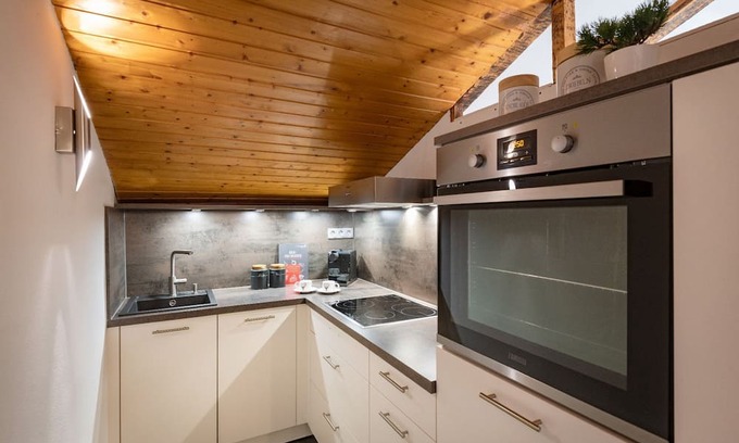 Oberaudorf Apartment | Romantik- und Familien-berghütte "wildbarren" für Max. 7 Personen