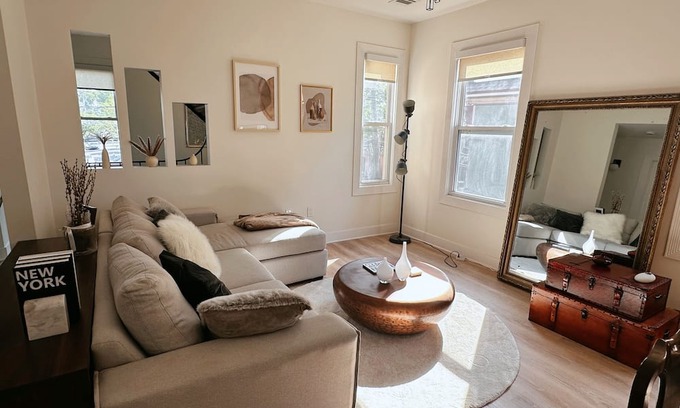 Weehawken Apartment | Elegant Luxury Duplex 15min to Mid-town Manhattan