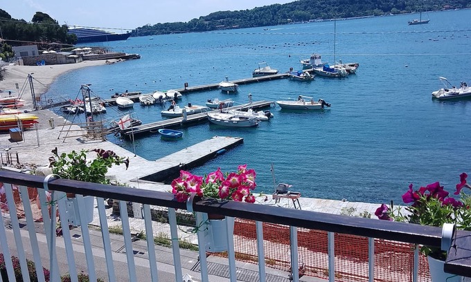 Portovenere Apartment | Splendido Appartamento Fronte Mare a Portovenere ,perla Dell'unesco