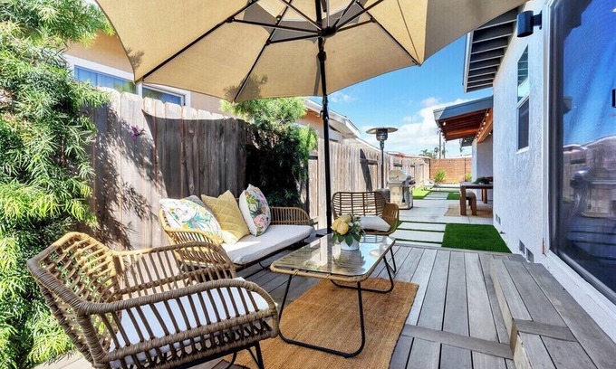 Serra Mesa House | Upscale Mid-Mod home with outdoor pool & jacuzzi oasis in great neighborhood!