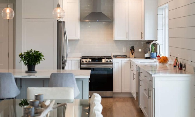 Lordship House | ESCAPE TO YOUR OWN PRIVATE COASTAL PARADISE THIS SUMMER! 1.5 HR FROM MANHATTAN