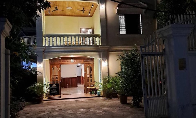 Downtown Siem Reap House | Makers Guesthouse Siem Reap - Twin