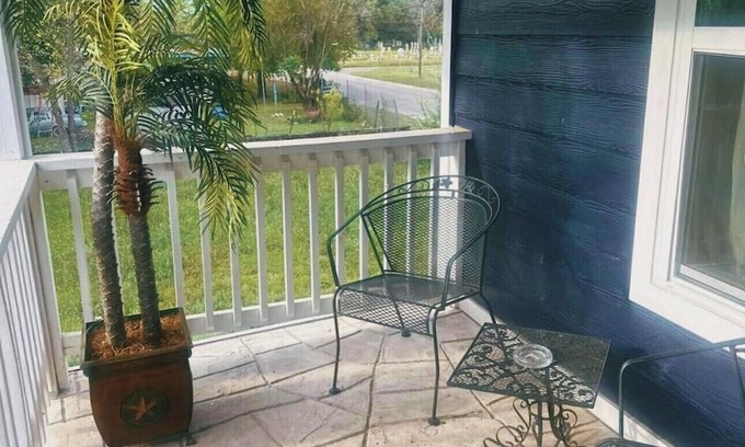 Near East Side Apartment | 5 minutes from downtown! Views of Alamo city attractions from each bedroom.